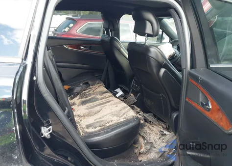 2017 Lincoln Mkx Reserve z USA, uszkodzony, nr VIN 2LMPJ8LR3HBL30441